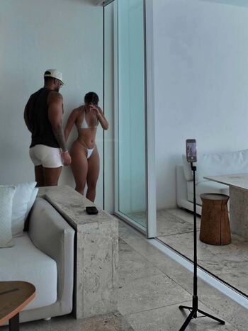 Full leaked Aviata private onlyfans photo