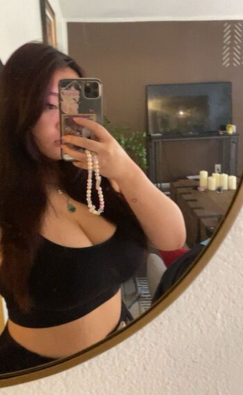 Full leaked Cwuddlemeplz private onlyfans photo