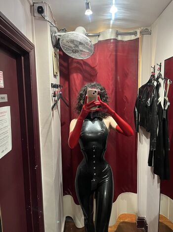 Full leaked Isla zamoyska private onlyfans photo