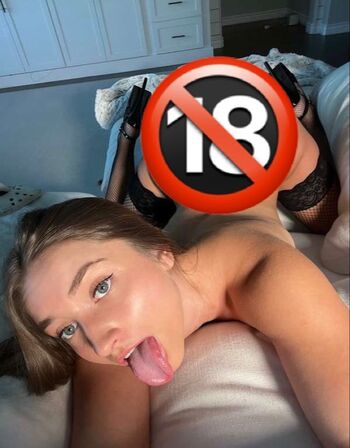 Full leaked Skylar mae private onlyfans photo