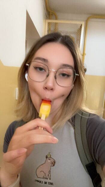 Full leaked Vru private onlyfans photo
