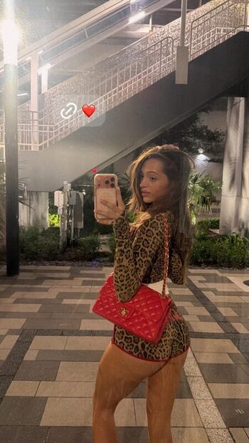 Full leaked Woah vicky private onlyfans photo