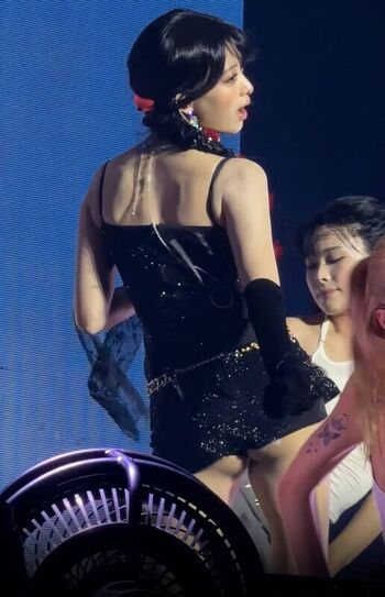 Full leaked Womenk pop page private onlyfans photo