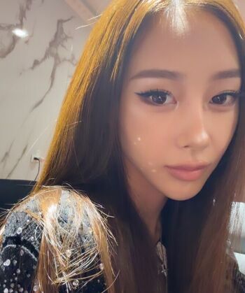 Full leaked Womenk pop page private onlyfans photo