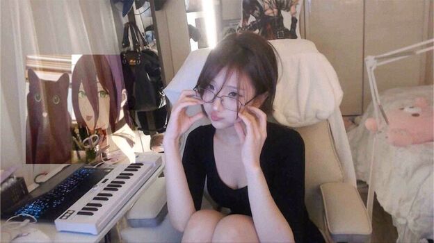 Full leaked Yurasweb private onlyfans photo